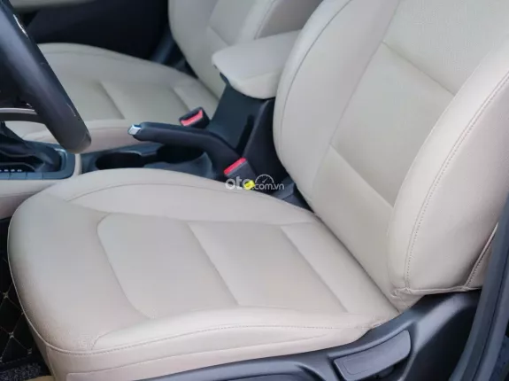 Hyundai Elantra 1.6 AT Đặc biệt 2021 - Xe đẹp siêu lướt, chủ đi ít, rất giữ gìn