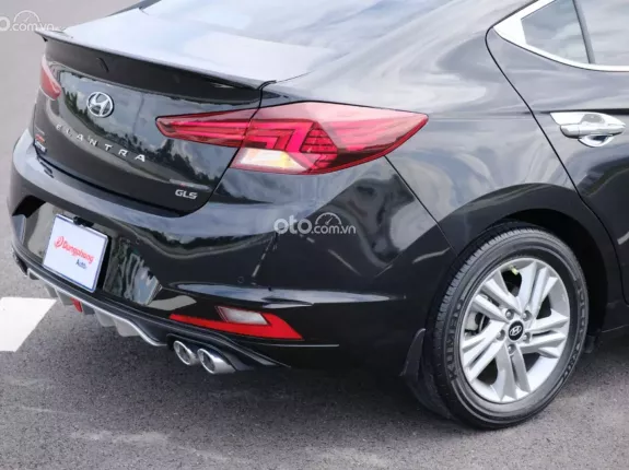 Hyundai Elantra 1.6 AT Đặc biệt 2021 - Xe đẹp siêu lướt, chủ đi ít, rất giữ gìn