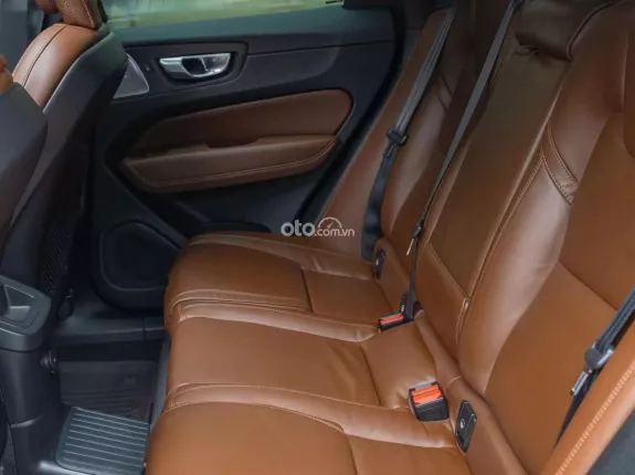 Volvo XC60 Recharge Ultimate 2022 - XC60 T8 - Xe điện hợp lý cho gia đình