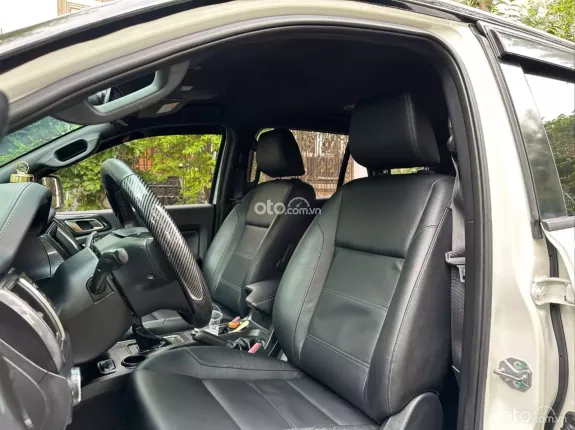 Ford Everest Titanium 2.0 AT 4x2 2017 - Xe SUV 7 chỗ đẹp như mới giá tốt