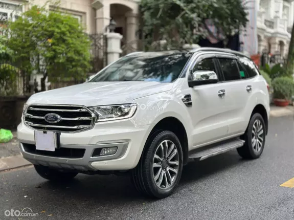 Ford Everest Titanium 2.0 AT 4x2 2017 - Xe SUV 7 chỗ đẹp như mới giá tốt