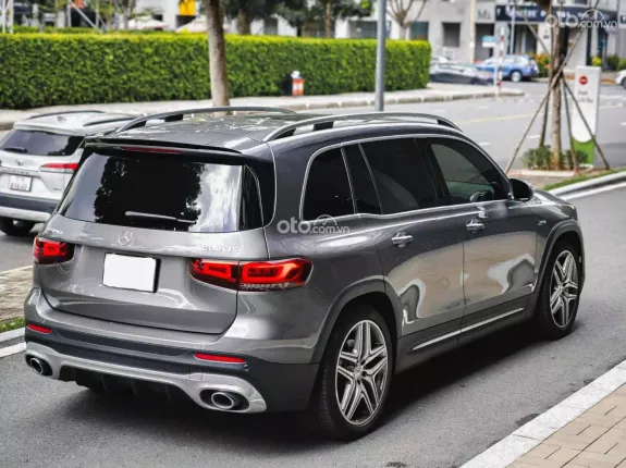 Mercedes-Benz AMG GLB 35 4Matic 2023 - MÀU XÁM TITAN - 7 CHỖ
