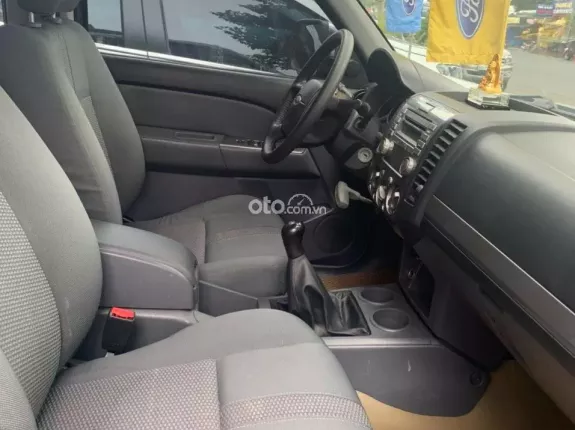 Ford Everest 2.5 MT 2015 - FORD RANGER 2015 SỐ SÀN_1 CHỦ GIA ĐÌNH _BAO TEST