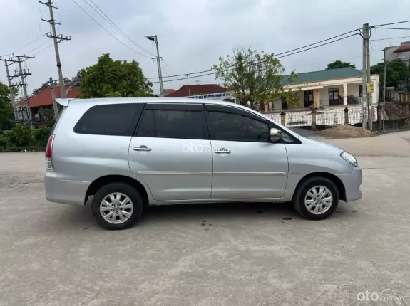Toyota Innova 2.0G 2010 - Xe tư nhân một chủ Xe đẹp không lỗi, máy số keo chỉ zin. Nội ngoại thất đẹp