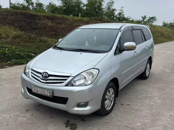 Toyota Innova 2.0G 2010 - Xe tư nhân một chủ Xe đẹp không lỗi, máy số keo chỉ zin. Nội ngoại thất đẹp