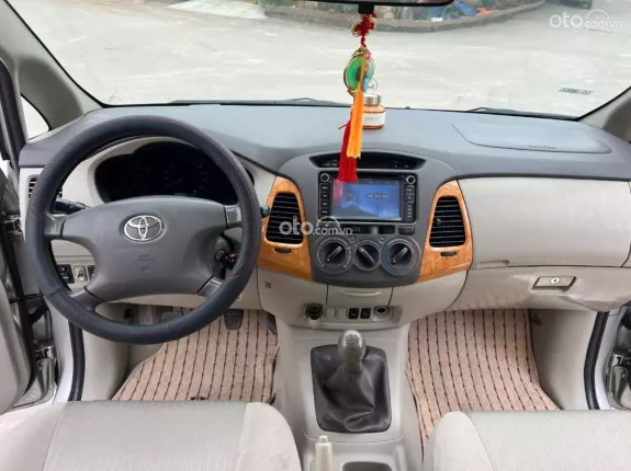 Toyota Innova 2.0G 2010 - Xe tư nhân một chủ Xe đẹp không lỗi, máy số keo chỉ zin. Nội ngoại thất đẹp