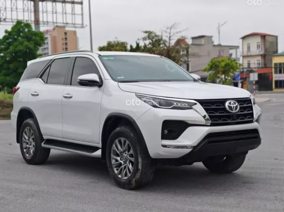 Toyota Fortuner 2.7V 2022 - Odo 3.2v cực đẹp