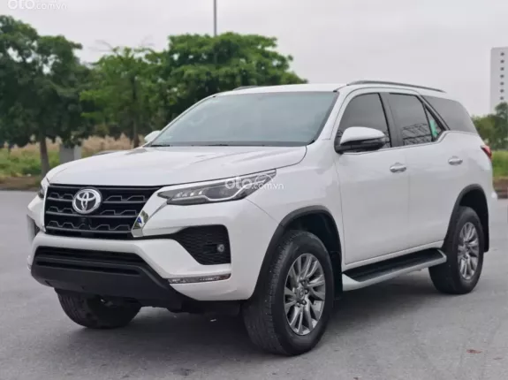 Toyota Fortuner 2.7V 2022 - Odo 3.2v cực đẹp