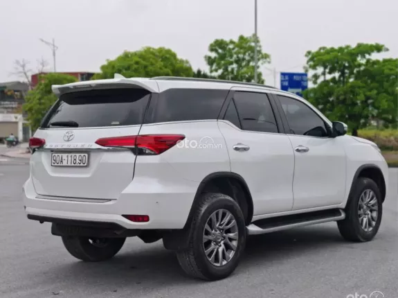 Toyota Fortuner 2.7V 2022 - Odo 3.2v cực đẹp