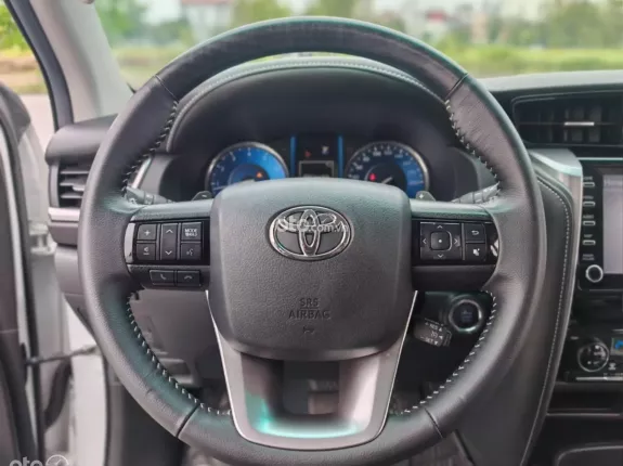 Toyota Fortuner 2.7V 2022 - Odo 3.2v cực đẹp