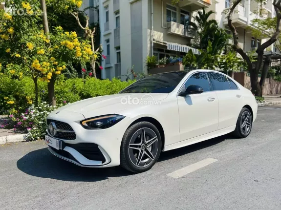 Mercedes-Benz C300 AMG 2023 - TRẮNG NÂU CỰC ĐẸP