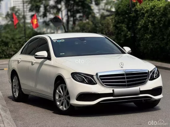 Mercedes-Benz E200 2.0 I4 2017 - TRẮNG NÂU SIÊU ĐẸP