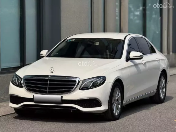 Mercedes-Benz E200 2.0 I4 2017 - TRẮNG NÂU SIÊU ĐẸP