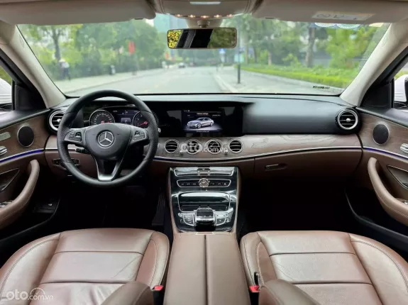 Mercedes-Benz E200 2.0 I4 2017 - TRẮNG NÂU SIÊU ĐẸP