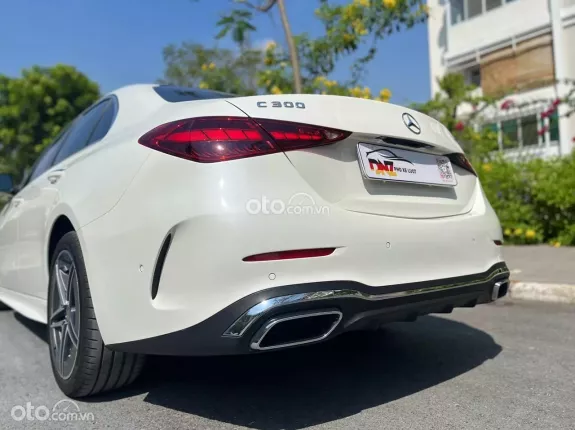 Mercedes-Benz C300 AMG 2023 - TRẮNG NÂU CỰC ĐẸP