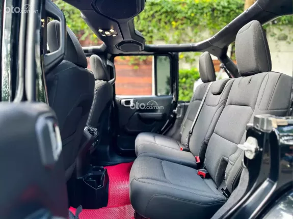 Jeep Wrangler Sport 2020 - Huyền thoại off-road – Biểu tượng đường trường