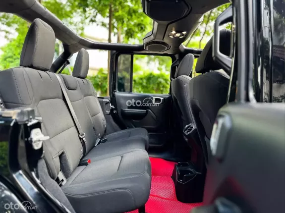 Jeep Wrangler Sport 2020 - Huyền thoại off-road – Biểu tượng đường trường
