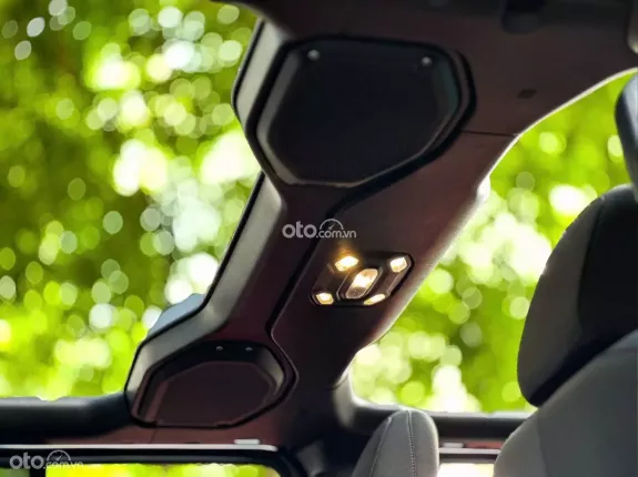 Jeep Wrangler Sport 2020 - Huyền thoại off-road – Biểu tượng đường trường