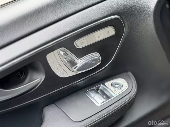 Mercedes-Benz V220 2015 - Mẫu MPV siêu sang nhà Mercedes
