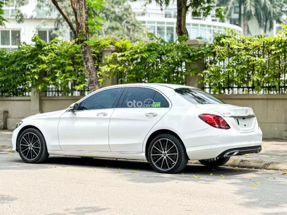 Mercedes-Benz C200 Exclusive 2021 - Xe sang cho anh chị em đây