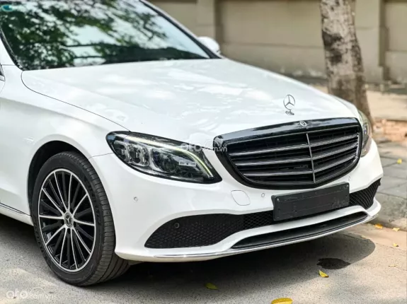 Mercedes-Benz C200 Exclusive 2021 - Xe sang cho anh chị em đây