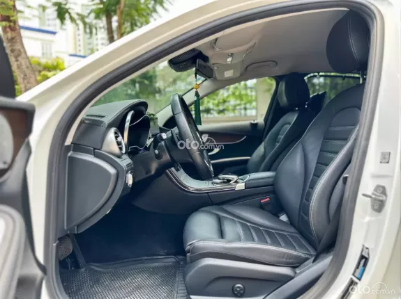 Mercedes-Benz C200 Exclusive 2021 - Xe sang cho anh chị em đây