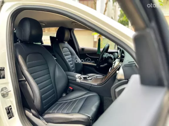 Mercedes-Benz C200 Exclusive 2021 - Xe sang cho anh chị em đây