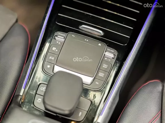 Mercedes-Benz GLB 35 AMG 2021 - Mẫu xe 7 chỗ không kém phần thể thao