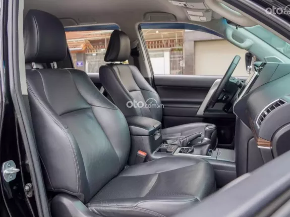 Toyota Land Cruiser Prado VX 2021 - Xe của các sếp