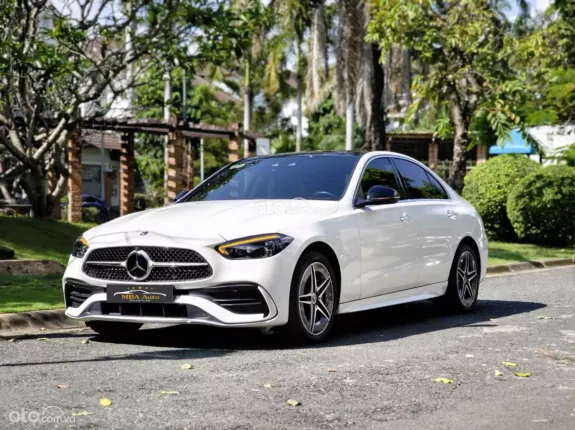 Mercedes-Benz C300 AMG 2022 - V1 Trắng Nâu