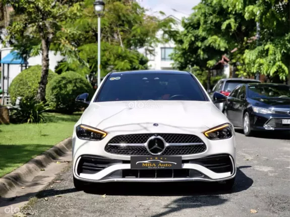 Mercedes-Benz C300 AMG 2022 - V1 Trắng Nâu
