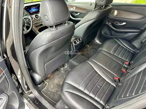 Mercedes-Benz GLC 200 4Matic 2021 - Xe cực mới, đủ hồ sơ sang tên ngay