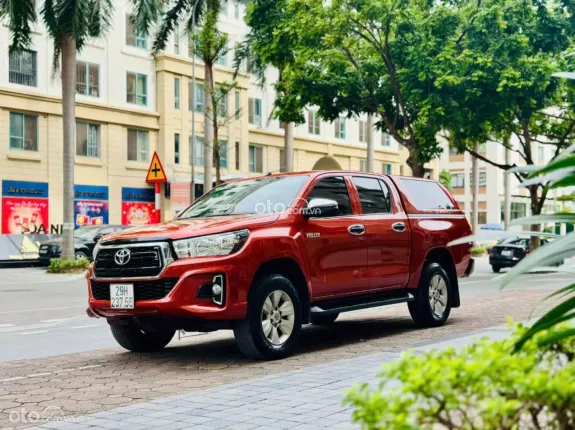 Toyota Hilux 2.4G 4x2 AT 2019 - Mẫu bán tải cực mới, nhập Thái