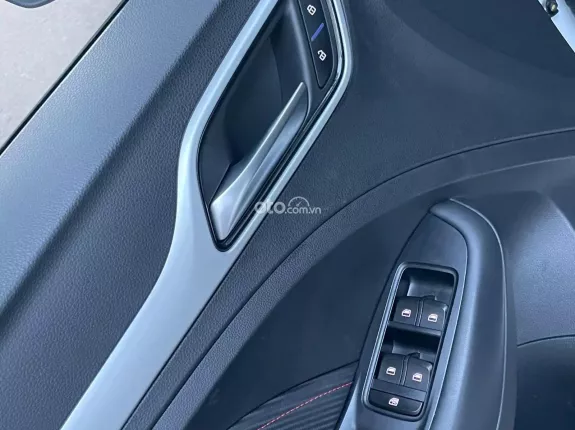 MG ZS 1.5 2WD Luxury 2024 - Phiên bản Luxury với nhiều tính năng cao cấp