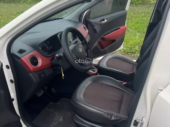 Hyundai Grand i10 Hatchback 1.2 AT 2016 - Nhập khẩu đời 2016, xe 1 chủ, bao hồ sơ Xe chất, không lỗi nhỏ, máy số keo chỉ thân