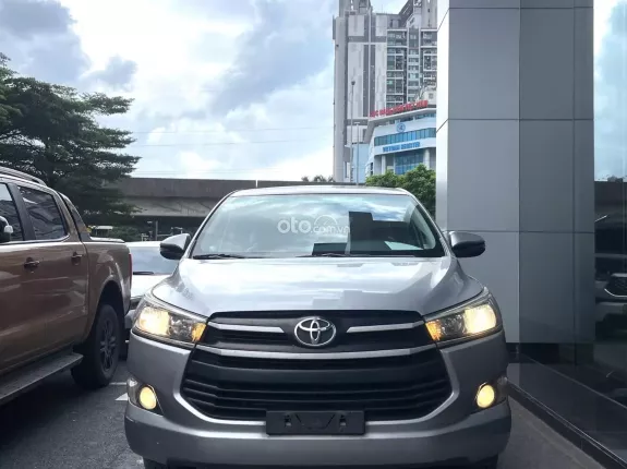 Toyota Innova 2.0E 2019 - BH chính hãng