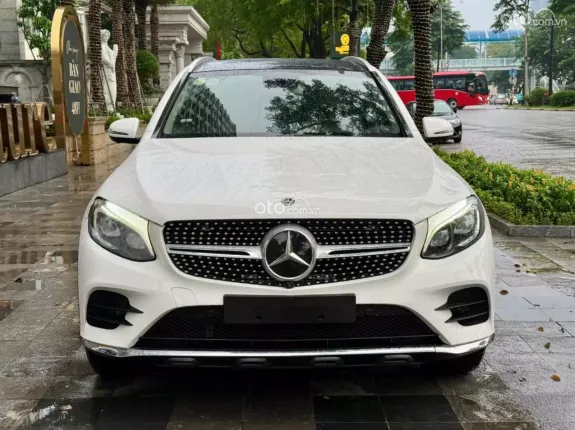 Mercedes-Benz GLC 300 4Matic 2019 - Xe sang của anh chị đây ạ