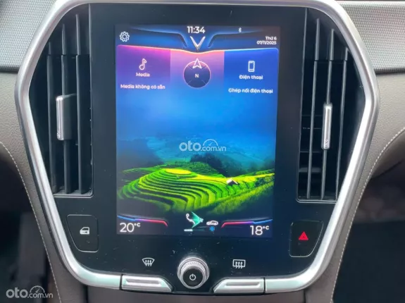 VinFast LUX SA2.0 Tiêu chuẩn 2022 - Xe lướt ít sử dụng ODO chỉ 39.000km