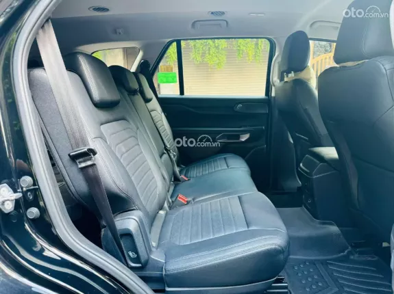 Ford Everest Sport 2.0 AT 4x2 2025 - XE LƯỚT CHÍNH HÃNG_BAO TEST _BẢO HÀNH 1 NĂM