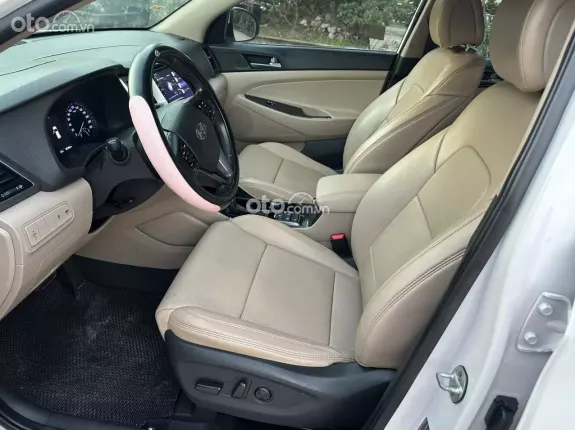 Hyundai Tucson 2.0 Đặc biệt 2016 - Xe đẹp, giá tốt sang tên ngay