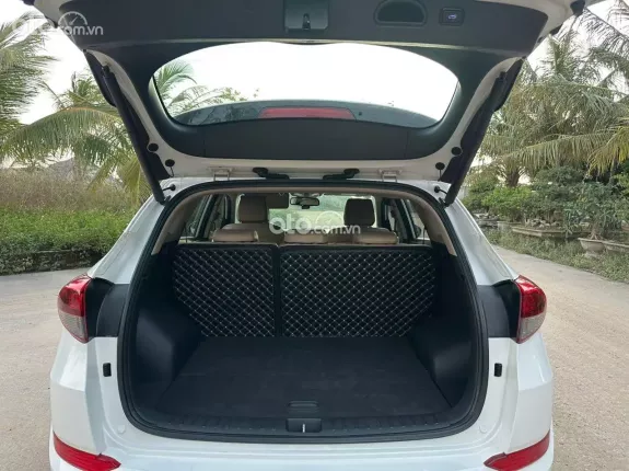 Hyundai Tucson 2.0 Đặc biệt 2016 - Xe đẹp, giá tốt sang tên ngay