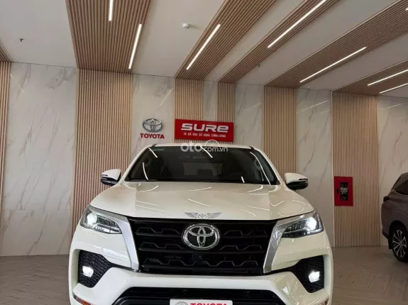 Toyota Fortuner 2023 - Giá rẻ cần bán gấp
