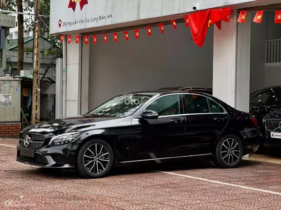 Mercedes-Benz C200 2.0 AT 2018 - Giá tốt cho AE nhiệt tình liên hệ trực tiếp có ra lộc