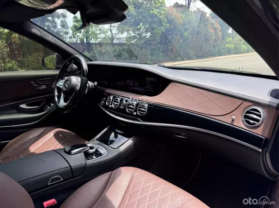 Mercedes-Benz Maybach S450 4Matic 2018 - Mercedes Maybach S450 4Matic Model 2018