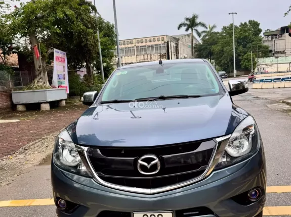 Mazda BT-50 Luxury 4x2 2.2 AT 2015 - Xe đẹp fom mới