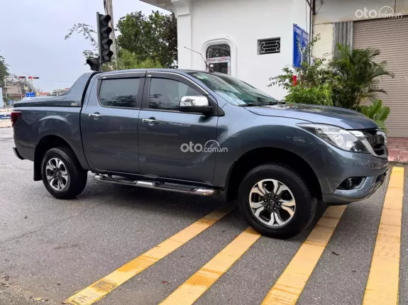 Mazda BT-50 Luxury 4x2 2.2 AT 2015 - Xe đẹp fom mới