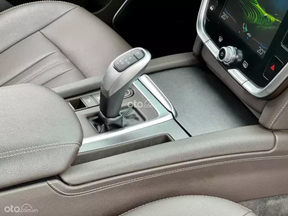 VinFast LUX SA2.0 Nâng cao 2022 - Bầu trời công nghệ!