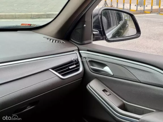 VinFast LUX SA2.0 Nâng cao 2022 - Bầu trời công nghệ!