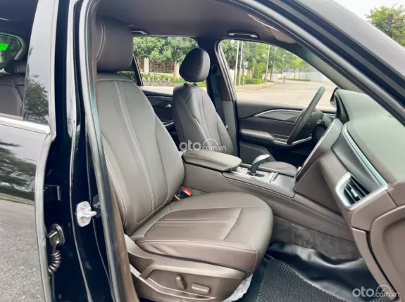 VinFast LUX SA2.0 Nâng cao 2022 - Bầu trời công nghệ!