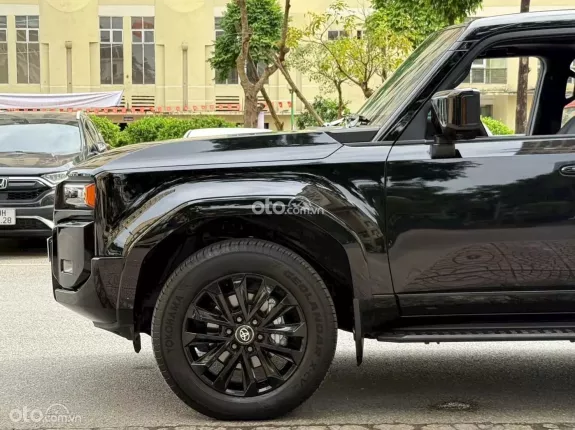 Toyota Land Cruiser Prado 2025 - Xe lướt zin cả xe. Tiết kiệm 300 triệu
